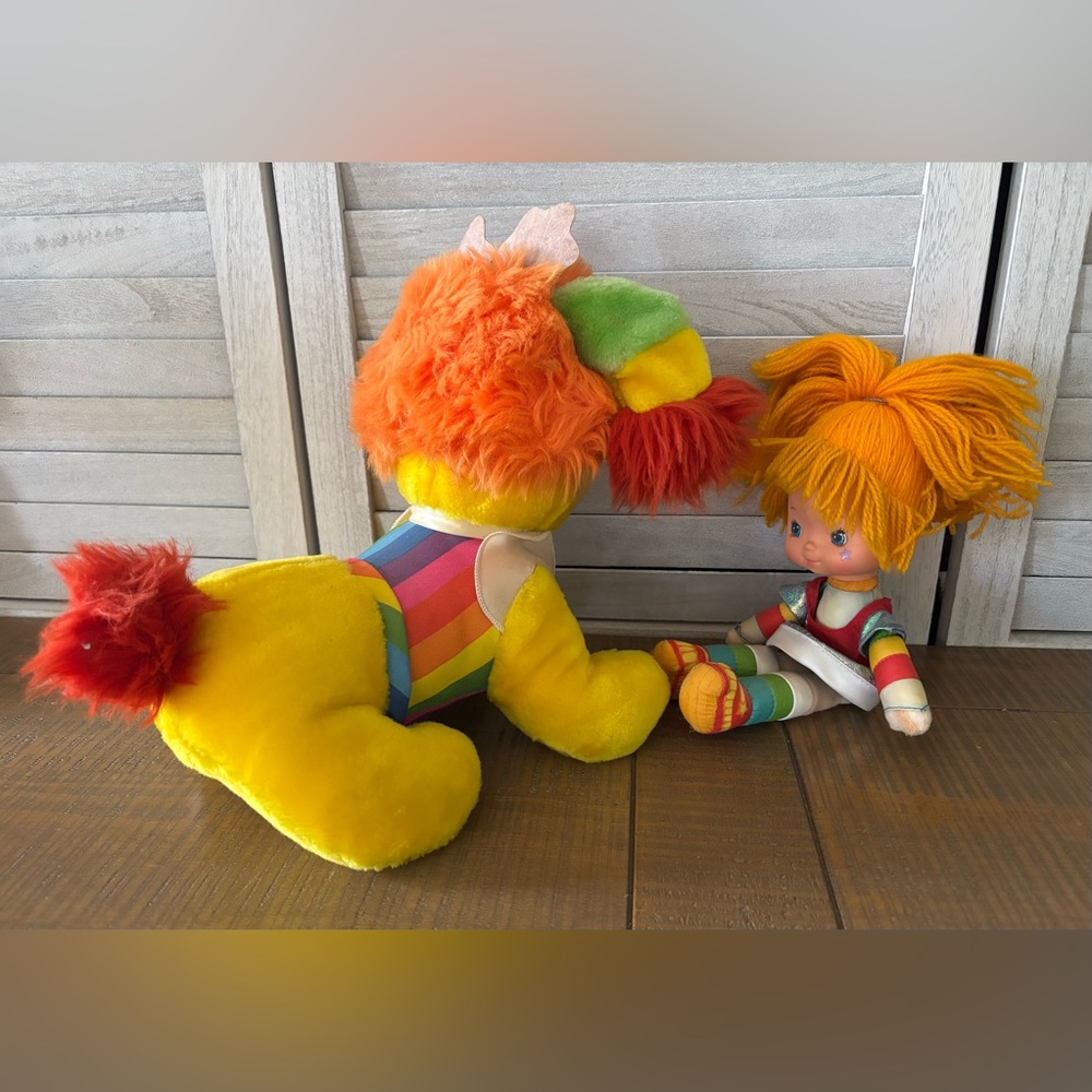Hallmark 1983 Vintage Rainbow Brite & her loyal companion Puppy Brite - Picture 4 of 16